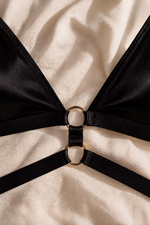 Rolling-BLACK HALO RING TOP 上衣