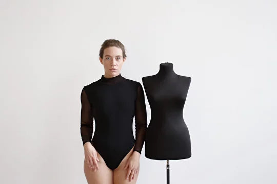 EXO - SUIT 長袖紗網拼接連身服 (95)