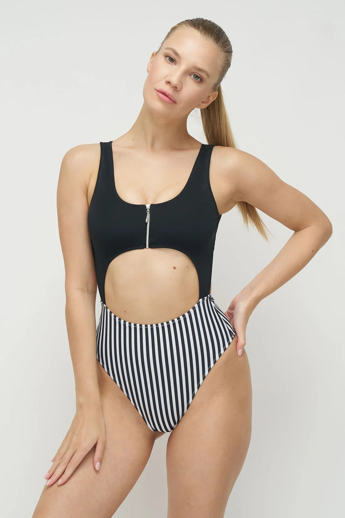 SHARK- LOLITA Bodysuit 連身服