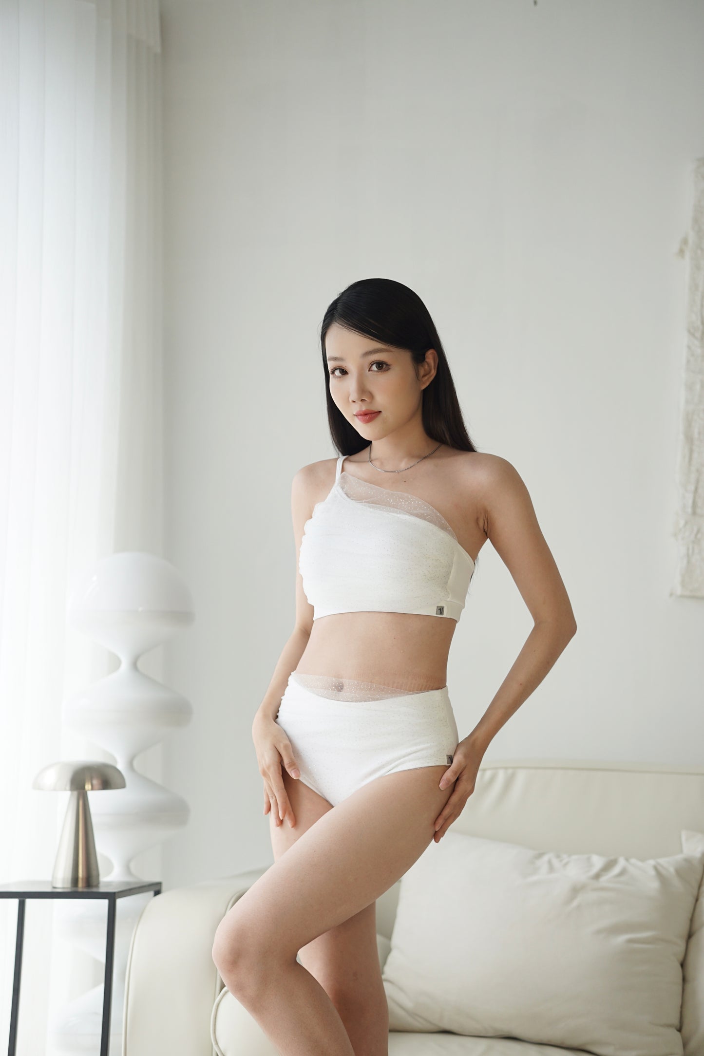 Vpolewear - SARAH WHITE 套裝 -零碼出清