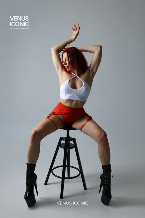 VENUS ICONIC - SKIRT DESIRE 腿帶 洋裝/配件