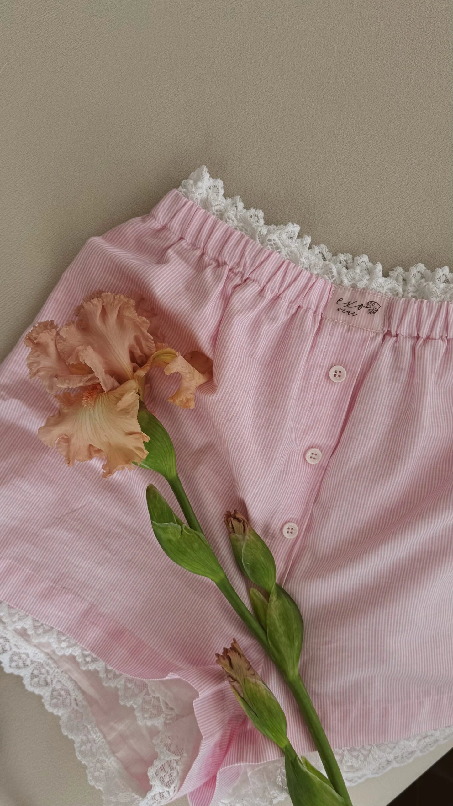 EXO - Shorts with lace 蕾絲短褲 (251)