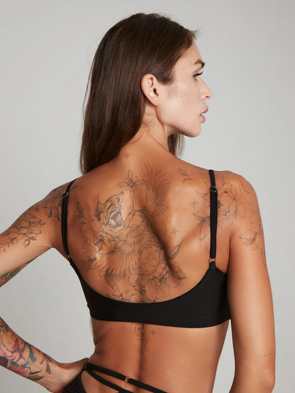 Harna -Fierce top black 上衣