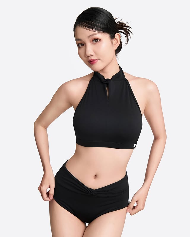 Vpolewear - KAILEY BLACK 套裝 -零碼出清