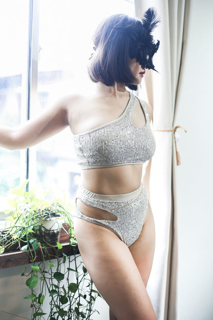 Pole Mania -  Glittered Leo 套裝